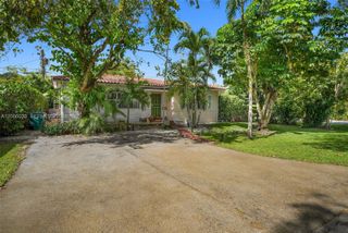 4401 SW 16th St, Miami, FL 33134