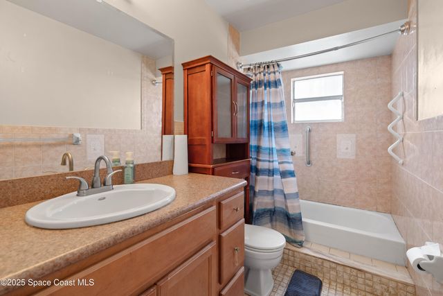 533 Castana Avenue SE, Palm Bay, FL 32909