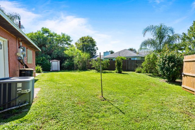 533 Castana Avenue SE, Palm Bay, FL 32909