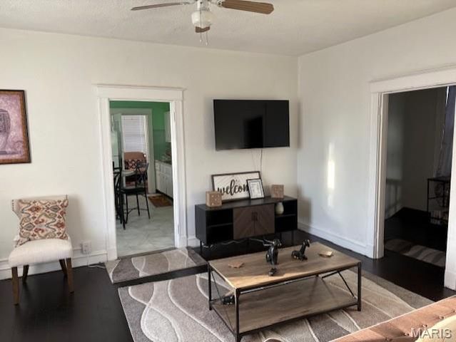 8607 Jennings Station Road, Jennings, MO 63136