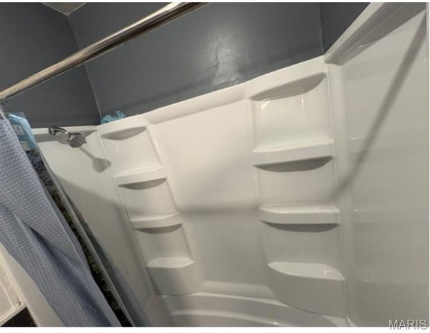 8607 Jennings Station Road, Jennings, MO 63136