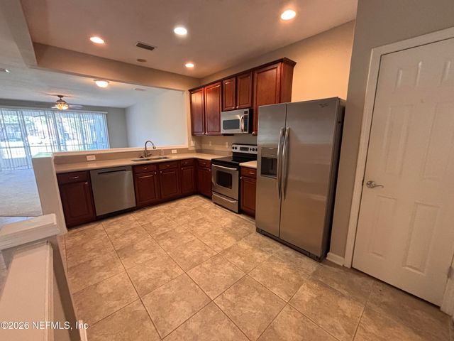 11292 CAMPFIELD Circle, Jacksonville, FL 32256