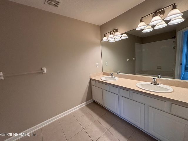 11292 CAMPFIELD Circle, Jacksonville, FL 32256