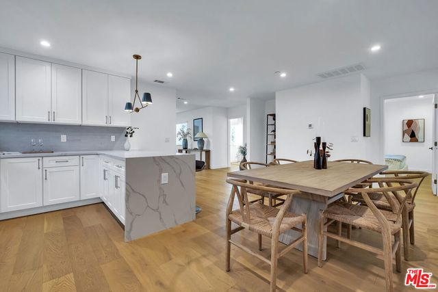 7832 Croydon Avenue, Los Angeles, CA 90045