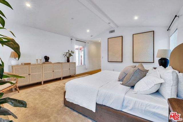 7832 Croydon Avenue, Los Angeles, CA 90045