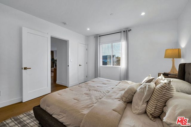 7832 Croydon Avenue, Los Angeles, CA 90045