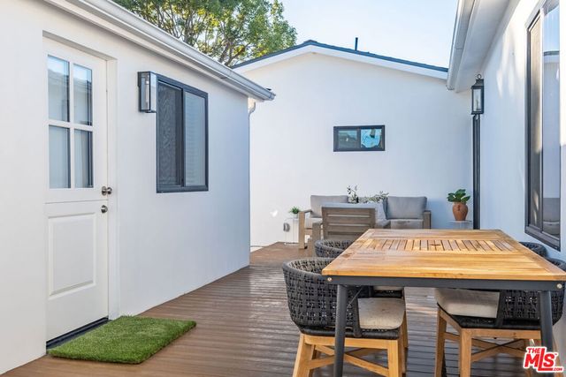 7832 Croydon Avenue, Los Angeles, CA 90045