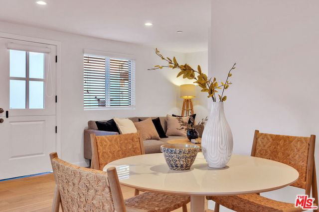 7832 Croydon Avenue, Los Angeles, CA 90045