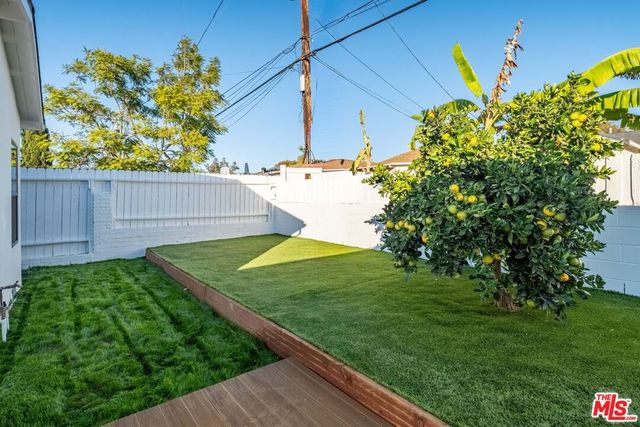 7832 Croydon Avenue, Los Angeles, CA 90045