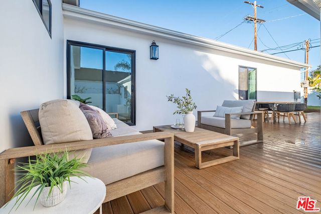 7832 Croydon Avenue, Los Angeles, CA 90045