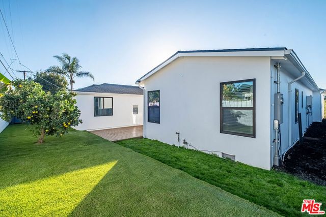 7832 Croydon Avenue, Los Angeles, CA 90045