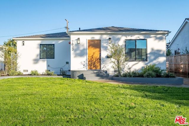 7832 Croydon Avenue, Los Angeles, CA 90045