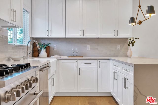 7832 Croydon Avenue, Los Angeles, CA 90045