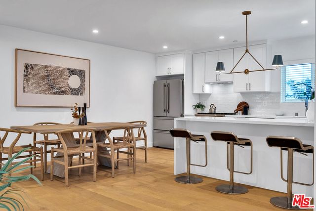 7832 Croydon Avenue, Los Angeles, CA 90045