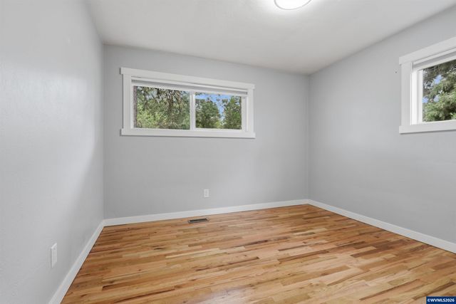 2239 Steiwer Rd, Jefferson, OR 97352