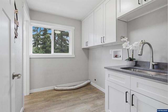 2239 Steiwer Rd, Jefferson, OR 97352