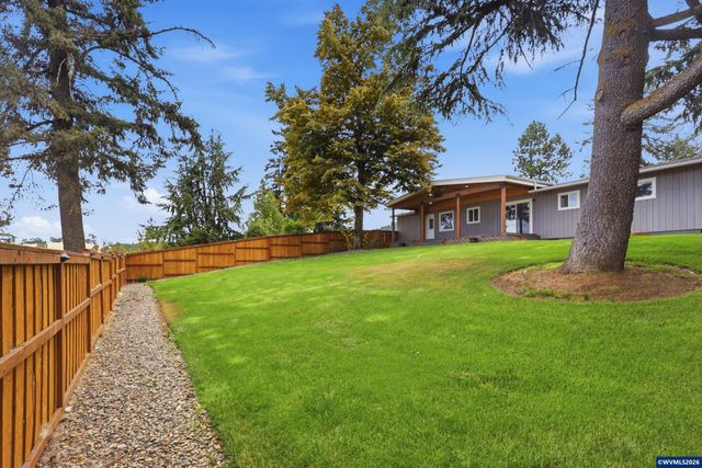 2239 Steiwer Rd, Jefferson, OR 97352