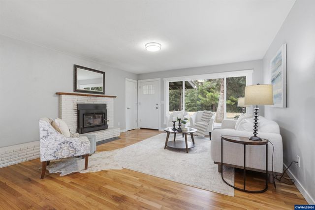 2239 Steiwer Rd, Jefferson, OR 97352