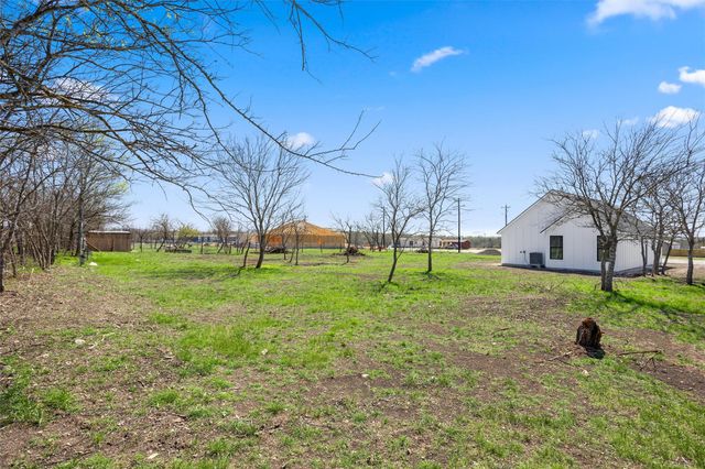 260 Amaranta LN, Dale, TX 78616