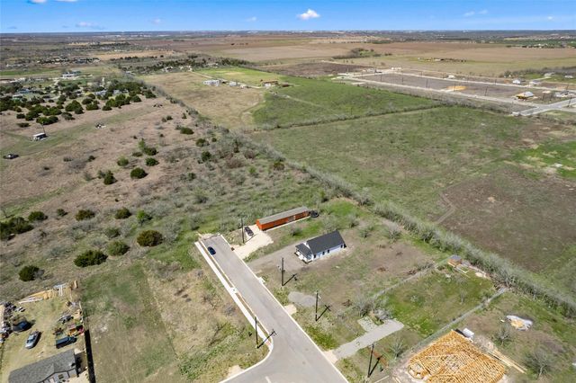 260 Amaranta LN, Dale, TX 78616