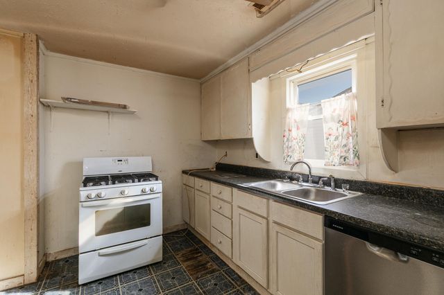 1526 W Dale Street, Springfield, MO 65803