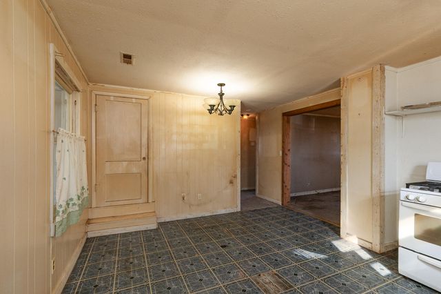 1526 W Dale Street, Springfield, MO 65803