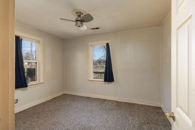 1526 W Dale Street, Springfield, MO 65803