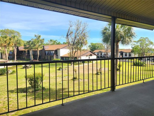 544 FAIRWAYS DRIVE B, Ocala, FL 34472