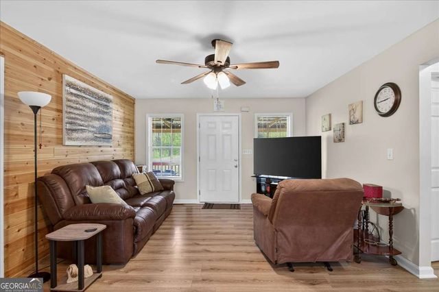 5026 Highway 136 W, Talking Rock, GA 30175