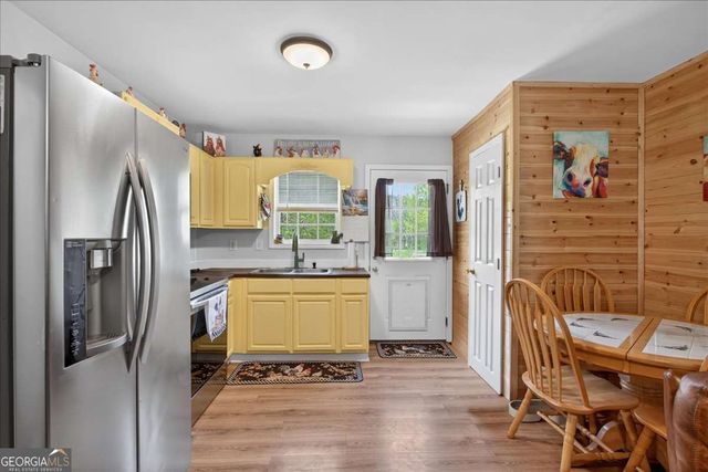 5026 Highway 136 W, Talking Rock, GA 30175