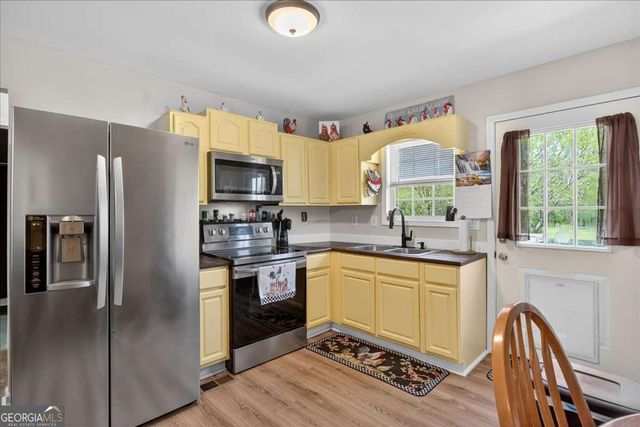 5026 Highway 136 W, Talking Rock, GA 30175