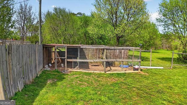 5026 Highway 136 W, Talking Rock, GA 30175