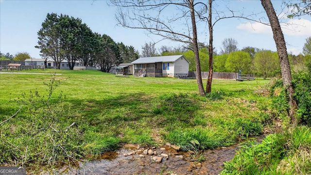 5026 Highway 136 W, Talking Rock, GA 30175