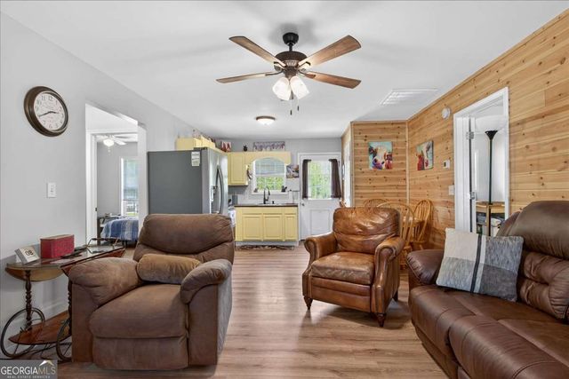 5026 Highway 136 W, Talking Rock, GA 30175
