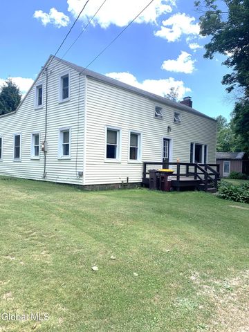 10 Dahl Way, Sand Lake, NY 12018