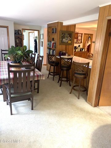 10 Dahl Way, Sand Lake, NY 12018