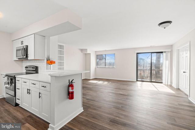 1210 THACKERY CT, Sicklerville, NJ 08081