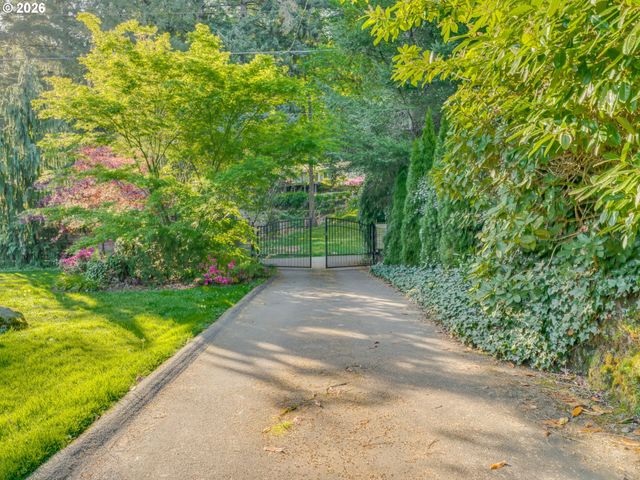 2823 GLEN HAVEN Rd, Lake Oswego, OR 97034