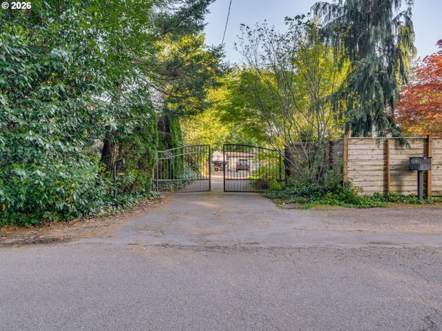 2823 GLEN HAVEN Rd, Lake Oswego, OR 97034
