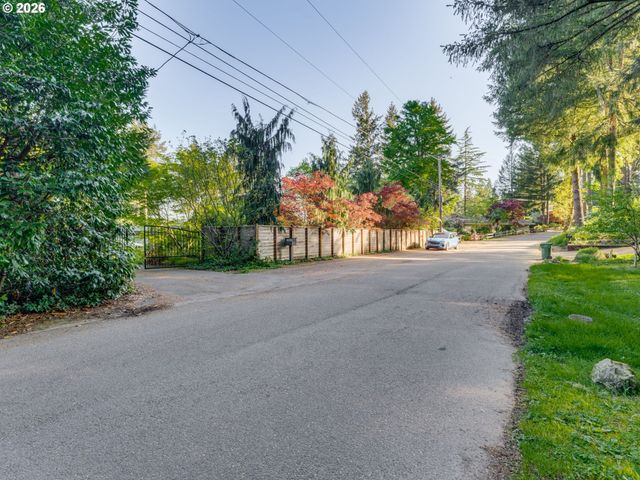 2823 GLEN HAVEN Rd, Lake Oswego, OR 97034