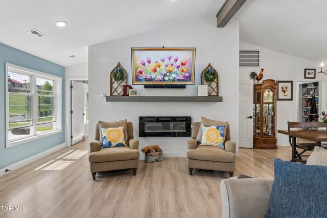 143 Stage Road, Jonesborough, TN 37659