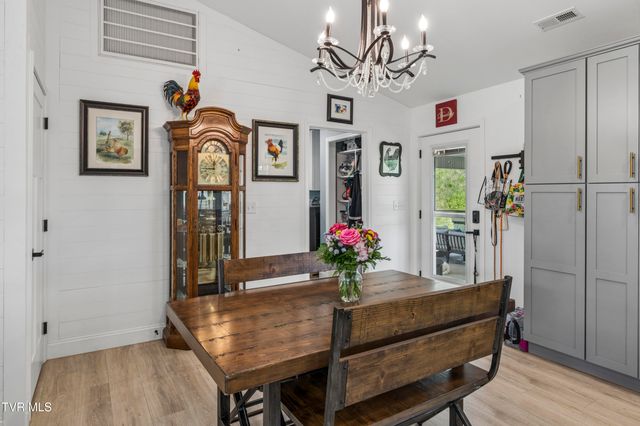 143 Stage Road, Jonesborough, TN 37659