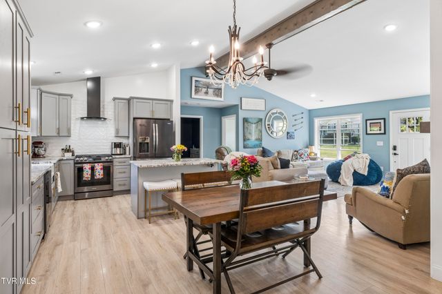 143 Stage Road, Jonesborough, TN 37659