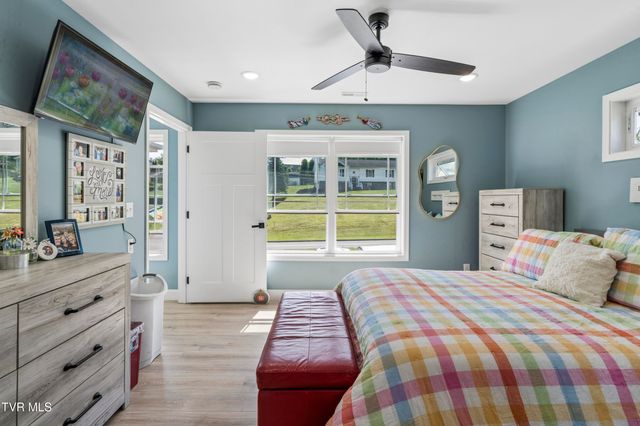 143 Stage Road, Jonesborough, TN 37659
