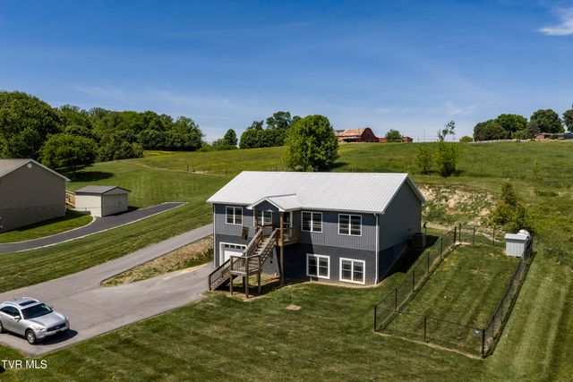143 Stage Road, Jonesborough, TN 37659