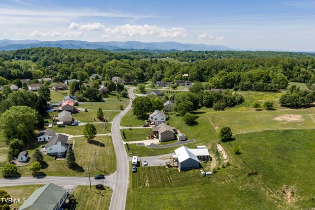 143 Stage Road, Jonesborough, TN 37659