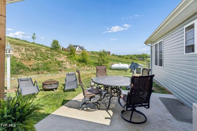 143 Stage Road, Jonesborough, TN 37659
