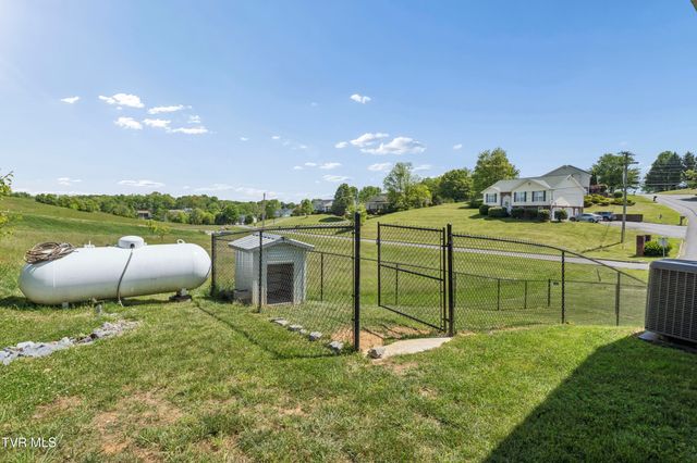 143 Stage Road, Jonesborough, TN 37659