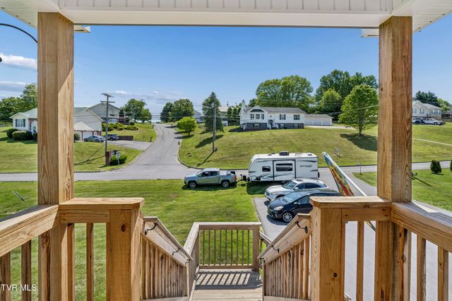 143 Stage Road, Jonesborough, TN 37659