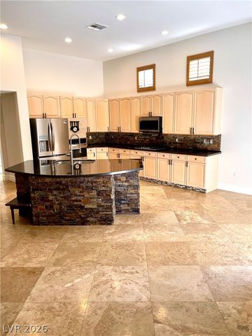 385 Apple River Court, Las Vegas, NV 89148